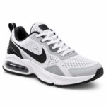 حذاء رياضي (Nike)